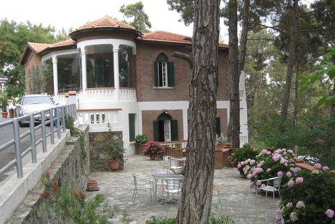 Hotel Semiramis in Platres